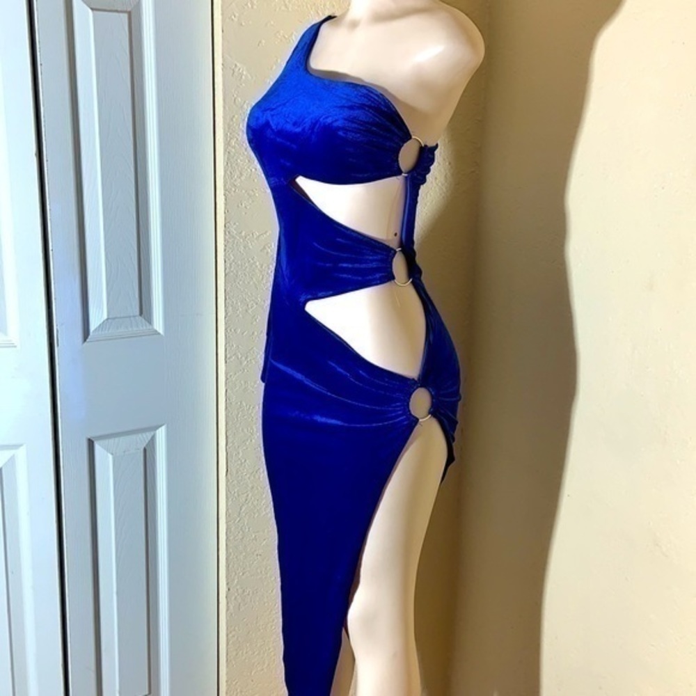 Sexy Blue velvet Maxi - Picture 6 of 8